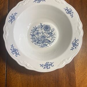 Homer Laughlin Dresden 9.25” Serving Bowl 1 qt